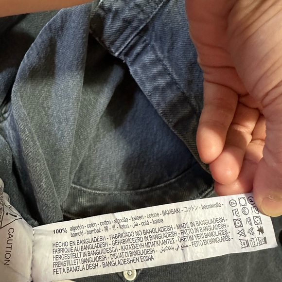 SOLD - Zara oversized button down shirt - Picture 5 of 8